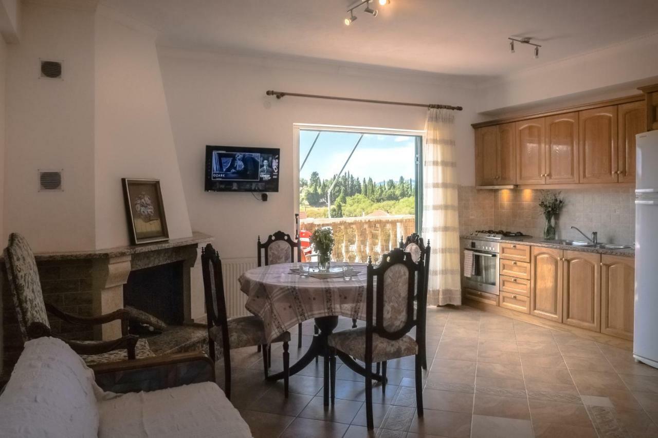 Appartamento Modern Flat With Beautiful Views In South Of Corfu Lefkimmi  Esterno foto